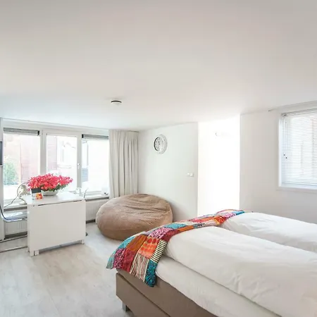 Apartamento De Rode Ridder Studio's Zandvoort